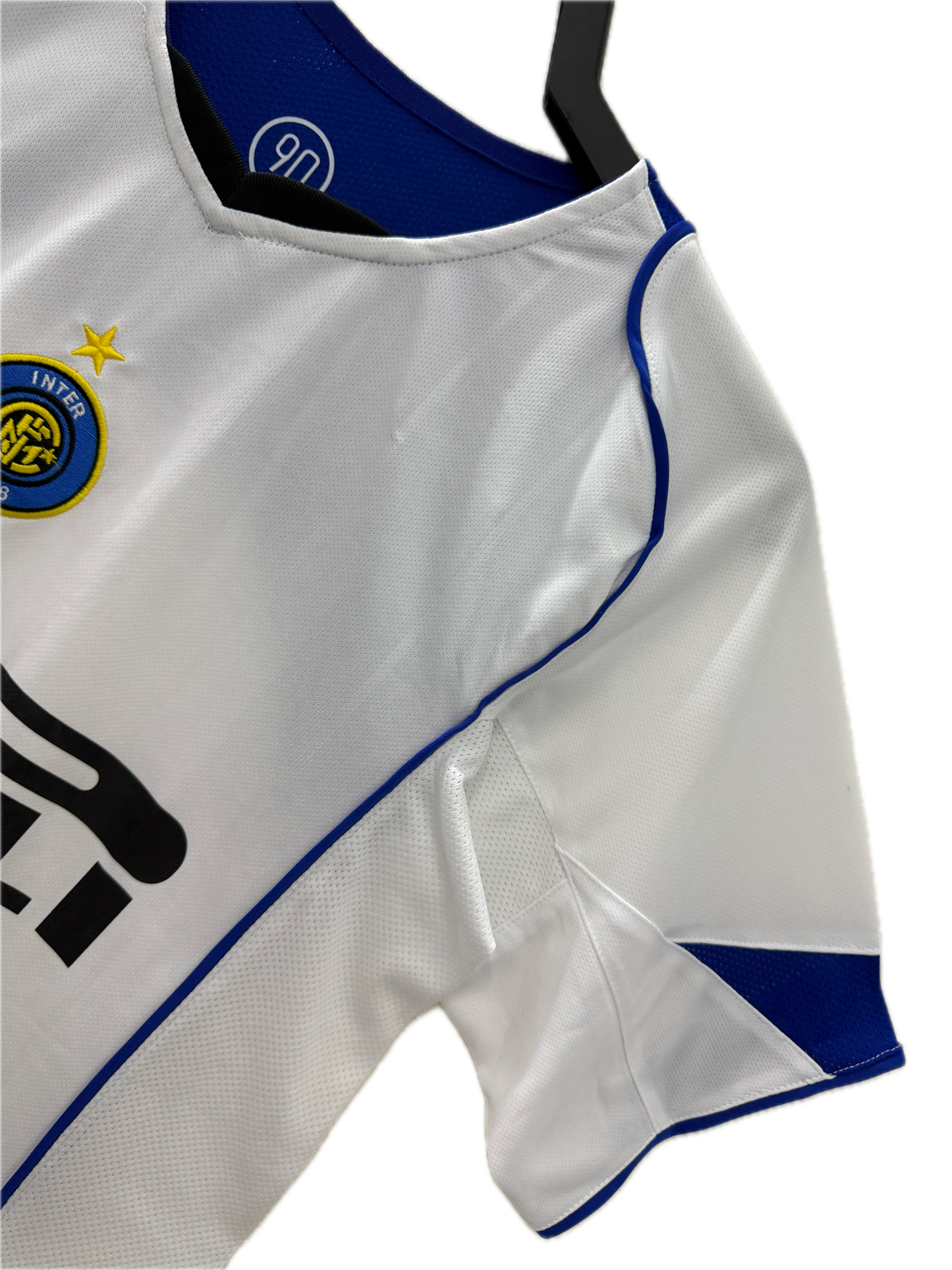 Inter Milan Away 04-05