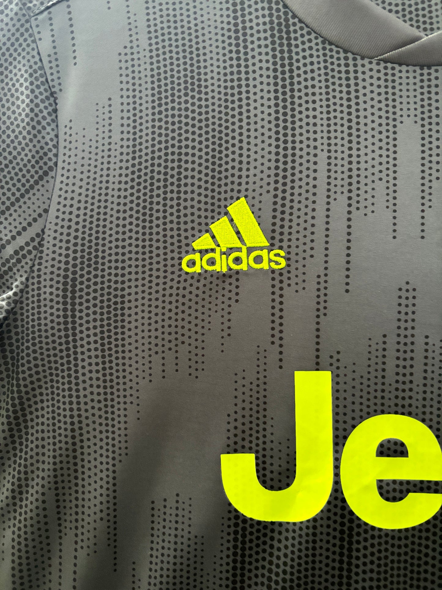 Juventus Away 18-19