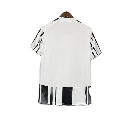 Juventus home 25-26