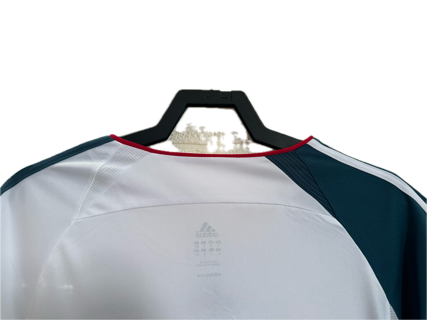 Liverpool Away 06-07