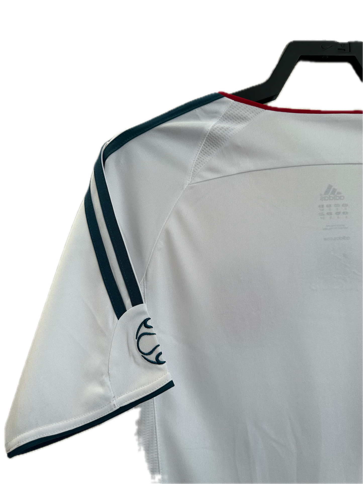 Liverpool Away 06-07