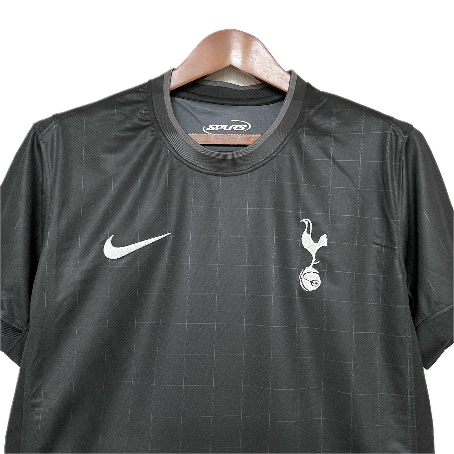 Spurs Away 25-26