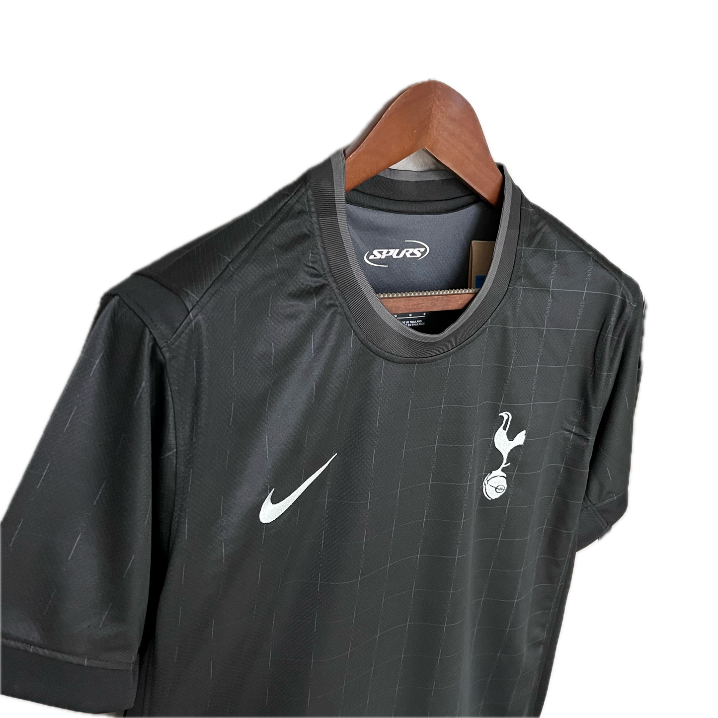 Spurs Away 25-26