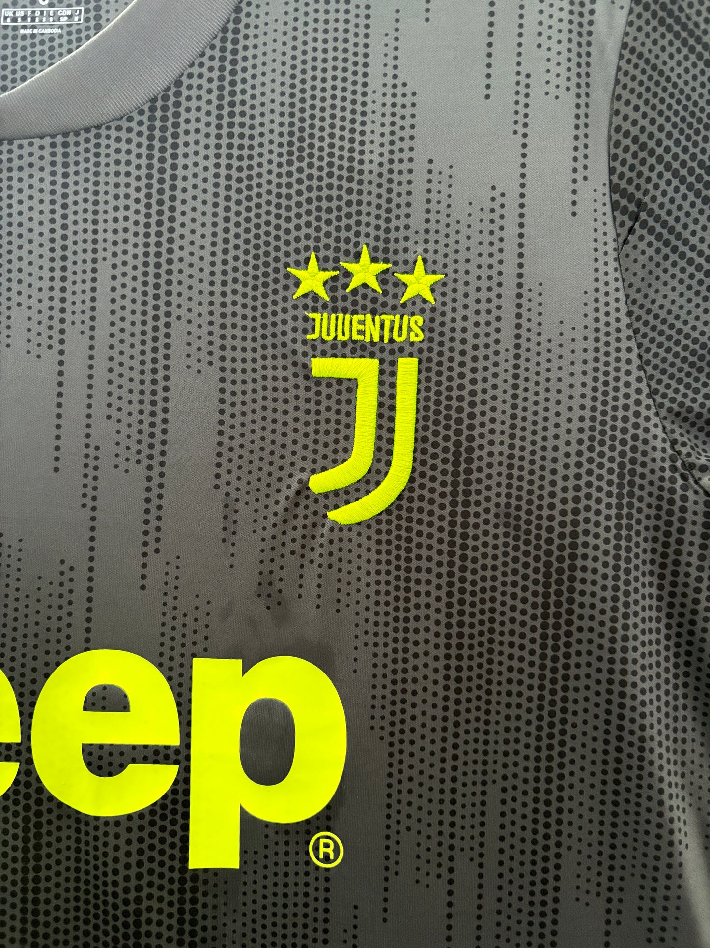Juventus Away 18-19