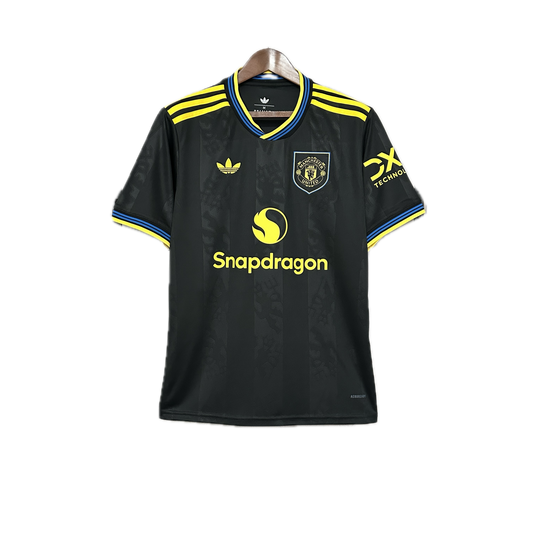 Man United Third 25-26