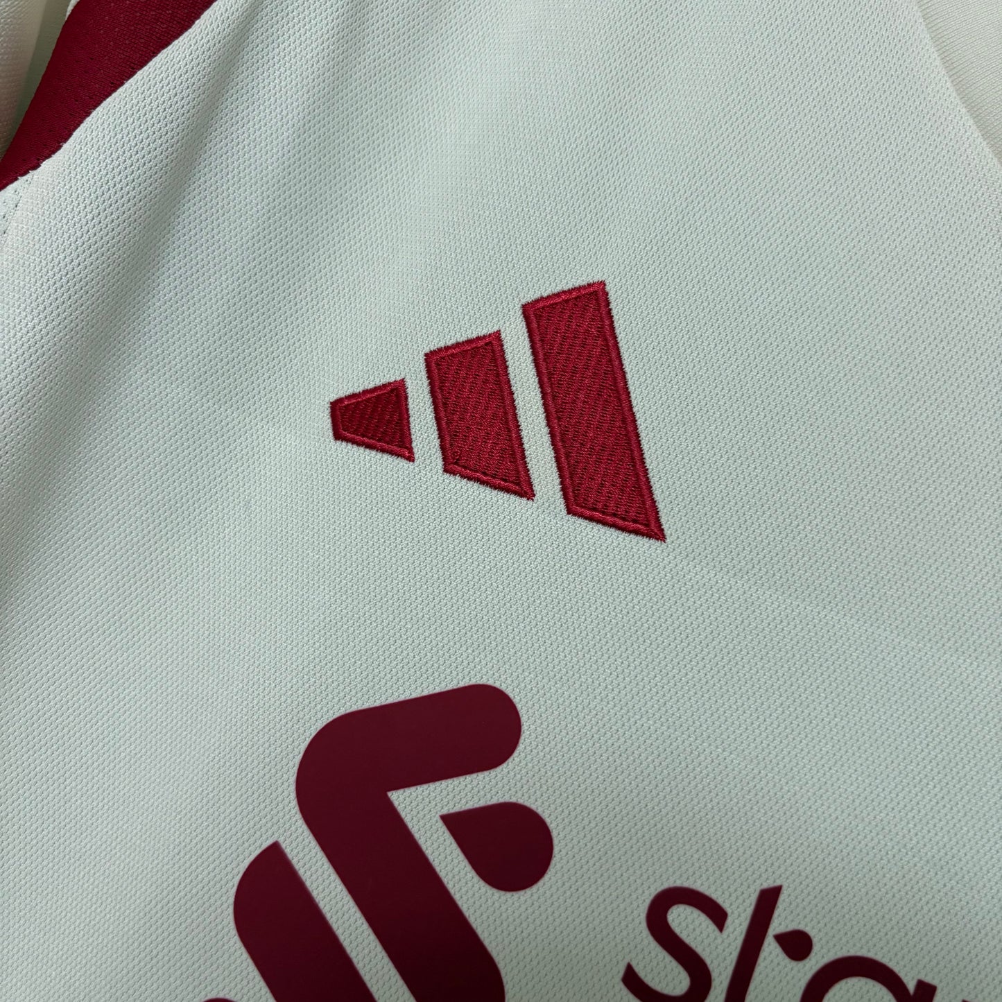 Liverpool Away 25-26